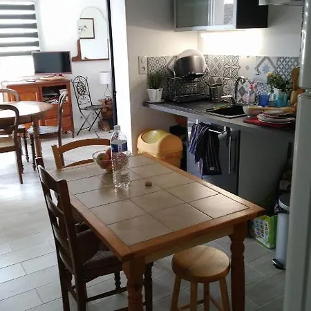 Cesar B&b- Au 1er - Chaumonty Bed & Breakfast Perigueux