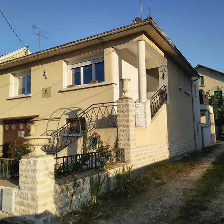 Cesar B&b- Au 1er - Chaumonty *